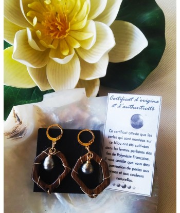petites créoles plaqué/or pendants en bois et perles de Tahiti