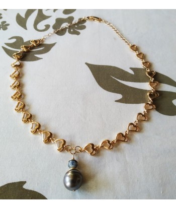 collier en plaqué/or en perles de Tahiti et perle de lapis lazuli